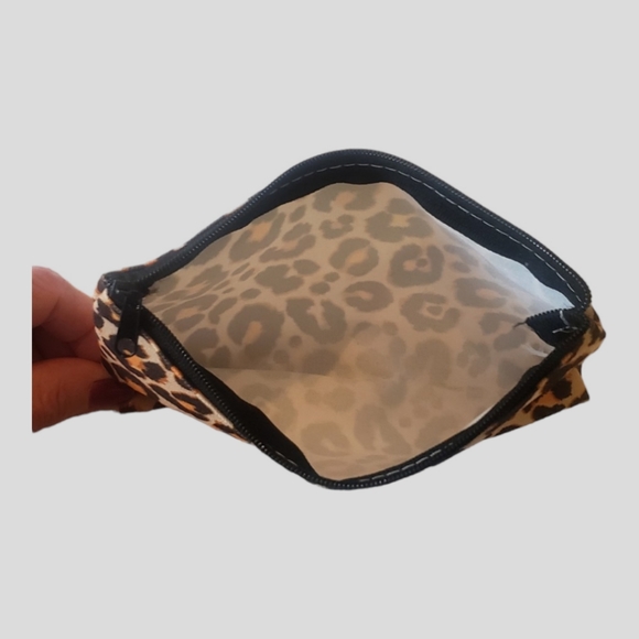 Animal print makeup up bag, New-in-Bag - Picture 2 of 2